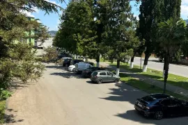 იყიდება, უნივერსალური კომერციული  ფართი