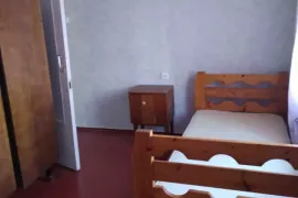 იყიდება ბინა, 3 ოთახიანი, ძველი აშენებული, თბილისი, ისანი