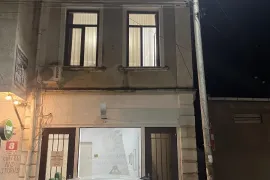 Продается , Все Здание