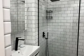 Аренда, 3 Kомнатная, Старое здание, Тбилиси, Вера