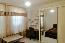 ქირავდება ბინა, 2 ოთახიანი, ძველი აშენებული, თბილისი, ვერა