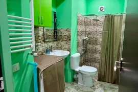 ქირავდება ბინა, 2 ოთახიანი, ძველი აშენებული, თბილისი, ვერა