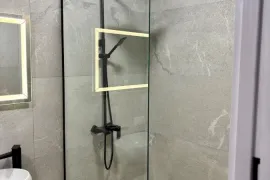 ქირავდება ბინა, 2 ოთახიანი, ახალი აშენებული, თბილისი, ლისის ტბა