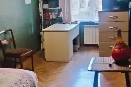 იყიდება ბინა, 4 ოთახიანი, ძველი აშენებული, თბილისი, ვერა