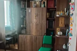 იყიდება ბინა, 4 ოთახიანი, ძველი აშენებული, თბილისი, ვერა