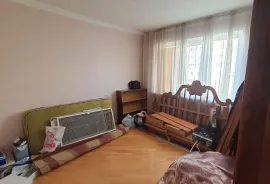 იყიდება ბინა, 4 ოთახიანი, ძველი აშენებული, რუსთავი, ახალი რუსთავი