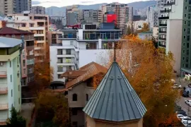 Аренда, 2 Kомнатная, Старое здание, Тбилиси, saburtalo