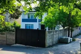 Продается Дом, 6 Kомнатная,  Окрестности Тбилиси, Цхнети