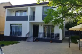 Продается Дом, 6 Kомнатная,  Окрестности Тбилиси, Цхнети