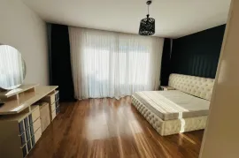 Продается Дом, 6 Kомнатная,  Окрестности Тбилиси, Цхнети