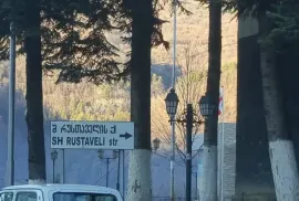 Продается квартира, 4 Kомнатная, Старое здание, Амбролаури , Амбролаури