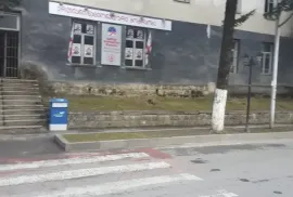Продается квартира, 4 Kомнатная, Старое здание, Амбролаури , Амбролаури