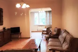 For Rent, 2 Room, Old building, Tbilisi, vake
