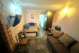 Daily Apartment Rent, 2 Room, Old building, Borjomi , Borjomi