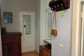 ქირავდება ბინა, 2 ოთახიანი, ძველი აშენებული, თბილისი, ჩუღურეთი
