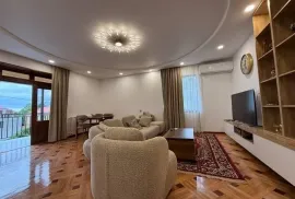 ქირავდება ბინა, 3 ოთახიანი, ძველი აშენებული, ქობულეთი, ჩაქვი
