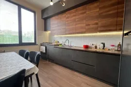 იყიდება სახლი, 6 ოთახიანი, თბილისი, დიდი დიღომი