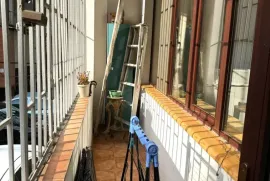 Apartment for sale, 3 Room, Old building, Tbilisi, vake