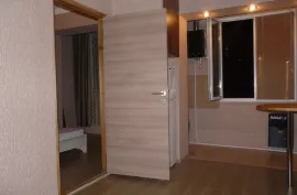 ქირავდება ბინა, 2 ოთახიანი, ძველი აშენებული, თბილისი, საბურთალო