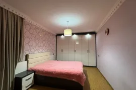 იყიდება ბინა, 3 ოთახიანი, ძველი აშენებული, რუსთავი, ახალი რუსთავი