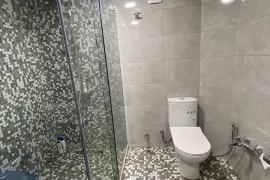 ქირავდება ბინა, 2 ოთახიანი, ძველი აშენებული, თბილისი, ვაკე