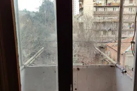 იყიდება ბინა, 4 ოთახიანი, ძველი აშენებული, თბილისი, დიდუბე