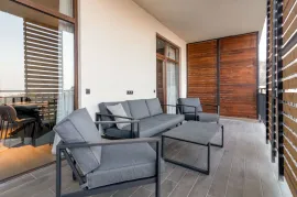 Аренда, 4 Kомнатная, Новостройка, Тбилиси, vake