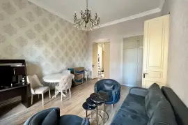 For Rent, 2 Room, Old building, Tbilisi, Sololaki