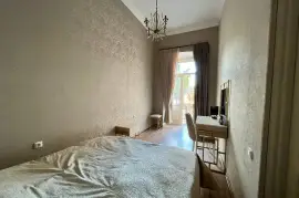 For Rent, 2 Room, Old building, Tbilisi, Sololaki