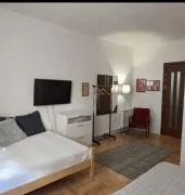 Аренда квартир посуточно, 3 Kомнатная, Старое здание, Тбилиси, Вера