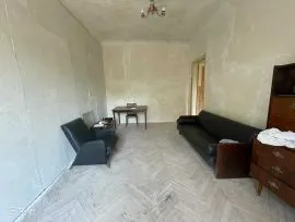 Apartment for sale, 2 Room, Old building, Tbilisi, Mtatsminda