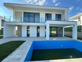 House For Sale, Saguramo