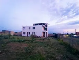 Продается Дом, 9 Kомнатная, Тбилиси