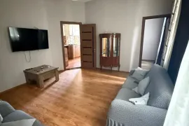 For Rent, 3 Room, Old building, Tbilisi, Avlabari