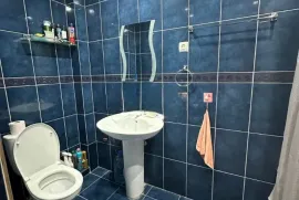 Продается квартира, 3 Kомнатная, Старое здание, Тбилиси, Самгори