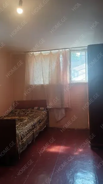 For Rent, 1 Room, Old building, Tbilisi, saburtalo
