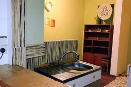 Аренда, 2 Kомнатная, Старое здание, Тбилиси, Чугурети
