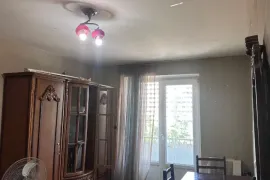For Rent, 1 Room, Old building, Tbilisi, saburtalo