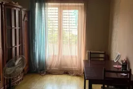 ქირავდება ბინა, 1 ოთახიანი, ძველი აშენებული, თბილისი, საბურთალო