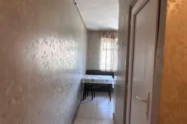 For Rent, 1 Room, Old building, Tbilisi, saburtalo