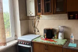 For Rent, 1 Room, Old building, Tbilisi, saburtalo