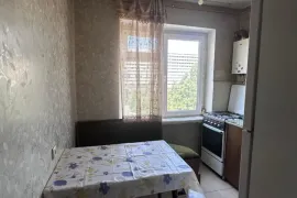 For Rent, 1 Room, Old building, Tbilisi, saburtalo