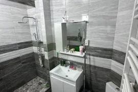 Продается квартира, 2 Kомнатная, Старое здание, Тбилиси, saburtalo