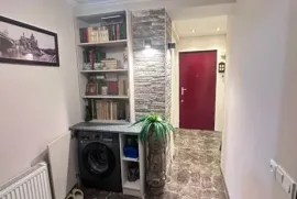 Продается квартира, 2 Kомнатная, Старое здание, Тбилиси, saburtalo