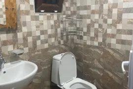 ქირავდება სახლი, 8 ოთახიანი, ქობულეთი, ქობულეთი