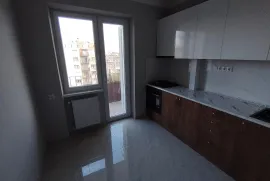 ქირავდება ბინა, 2 ოთახიანი, ძველი აშენებული, რუსთავი, ახალი რუსთავი