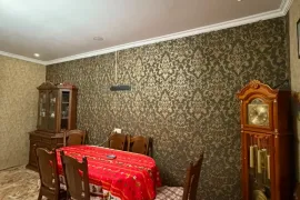 იყიდება ბინა, 4 ოთახიანი, ძველი აშენებული, ქუთაისი, ავტოქარხნის დასახლება