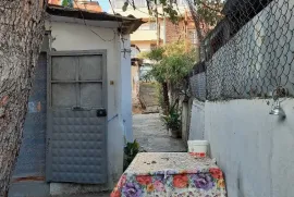 იყიდება მიწის ნაკვეთი, ვეძისი