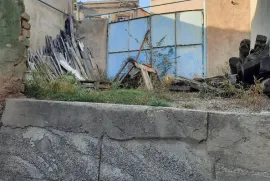 იყიდება მიწის ნაკვეთი, ვეძისი