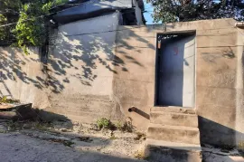 იყიდება მიწის ნაკვეთი, ვეძისი